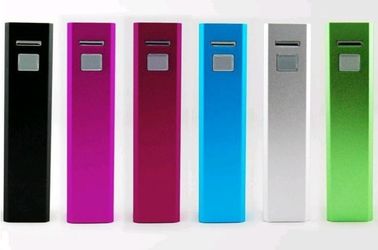 2600mAh لأحمر الشفاه البسيطة بنك الطاقة العالمي للهاتف المحمول / آي بود