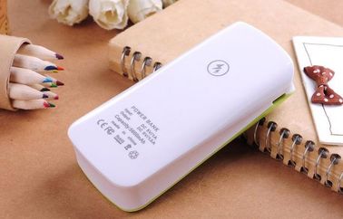 المهنية السفر 4400MAH USB المحمولة بنك الطاقة للحصول على الهاتف الخليوي، وتطلب الشركة