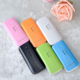المهنية السفر 4400MAH USB المحمولة بنك الطاقة للحصول على الهاتف الخليوي، وتطلب الشركة