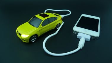 ملاحظة سامسونج غالاكسي الطوارئ 4400MAH بطارية ليثيوم أيون قوة البنك مع شكل السيارة