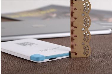 المحمولة سليم ليثيوم أيون قوة البنك 4000mAh البطارية للهاتف المحمول / باد، أبيض